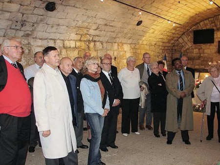 Les Anciens à l'intérieur du fort de Douaumont