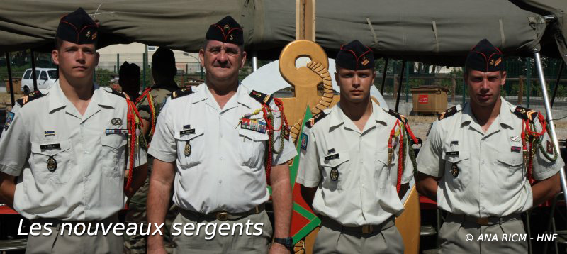 Les nouveaux sergents avec le mjr Bylicki