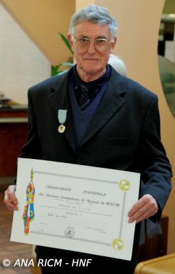 Jean-Michel Guiblin avec la médaille du RICM