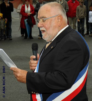 René Clerquin, maire de Chargé