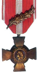 Croix de la valeur militaire avec palme