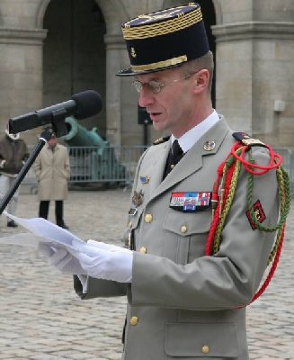 Le colonel Destremau, chef de corps du RICM, pendant son discours