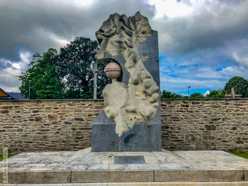 Lauzach-Indo- 2019 : Le monument Indo