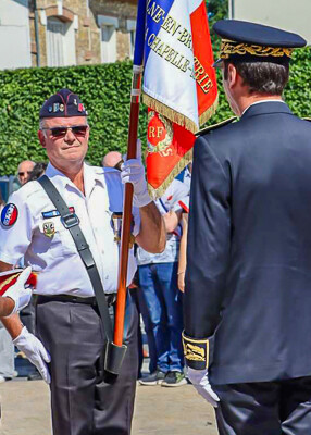 Insigne de porte-drapeau 20 ans pour Marcel DARTINET